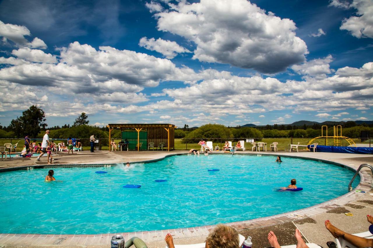 Bend-Sunriver Camping Resort 24 Ft. Yurt 16 ภายนอก รูปภาพ
